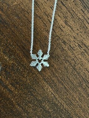 Sterling Silver Snowflake Pendant Necklace - Silver